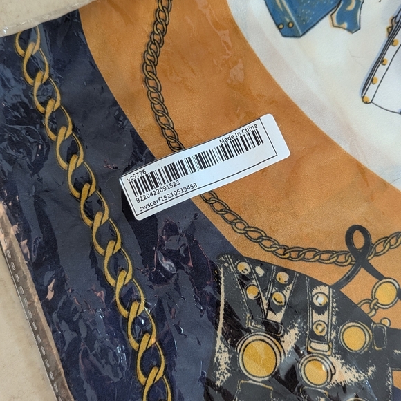 Elegant Multicolor Chain Print Scarves - Picture 7 of 10